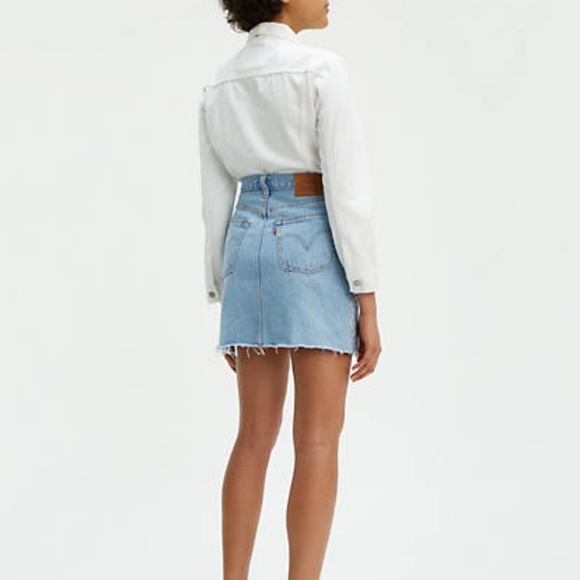 Levis Deconstructed Skirt - Picture 2 of 7